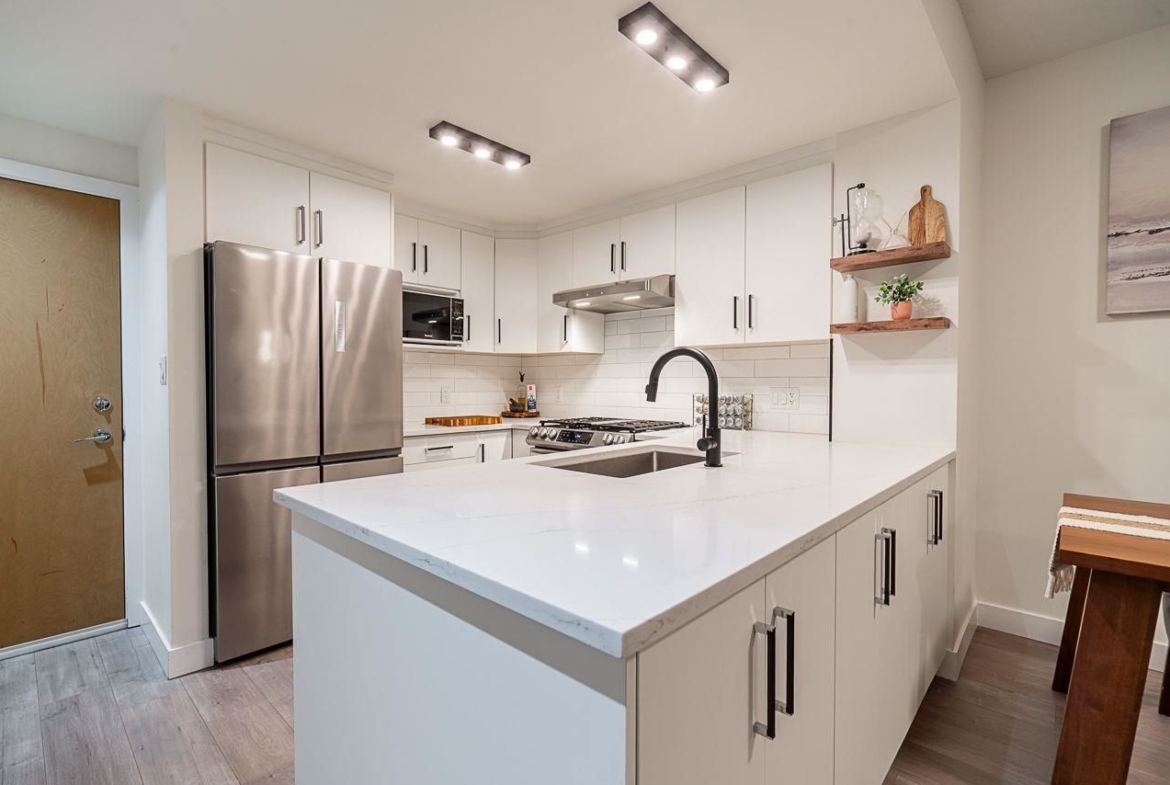 2289 YUKON CRESCENT, Burnaby BC V5C 0B2
