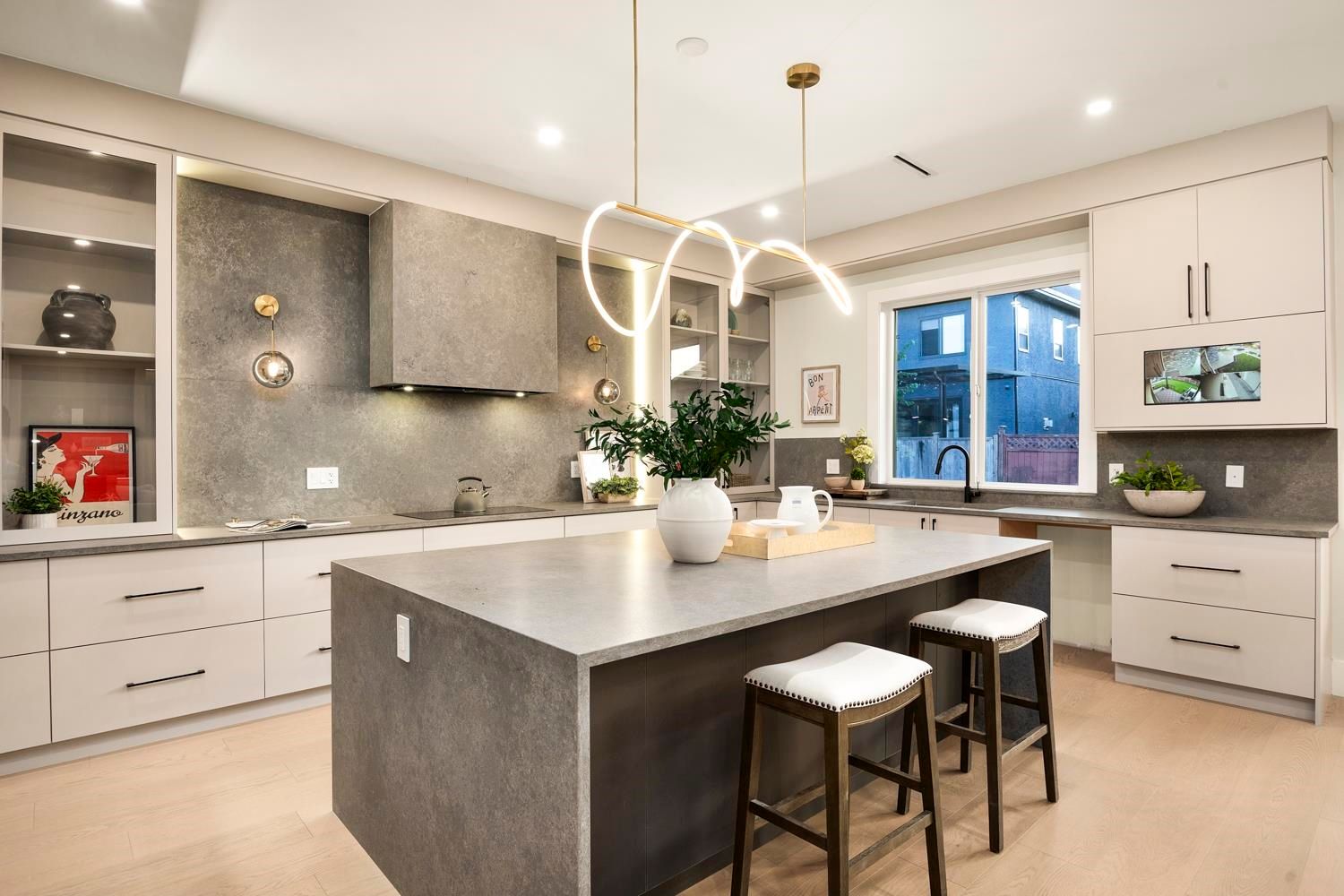172A STREET, Surrey BC V4N 4H6