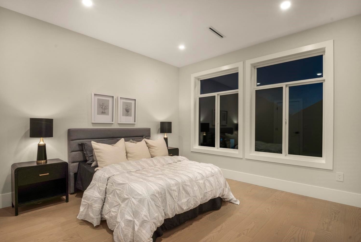 172A STREET, Surrey BC V4N 4H6