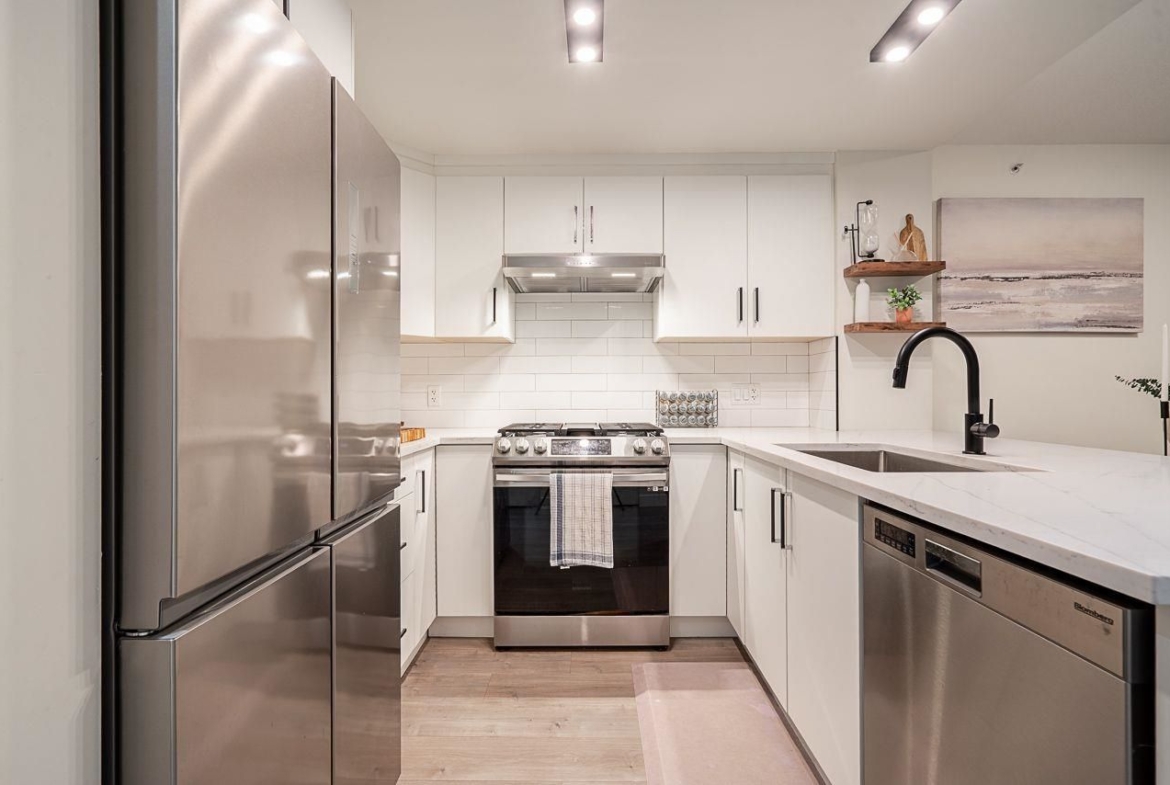 2289 YUKON CRESCENT, Burnaby BC V5C 0B2