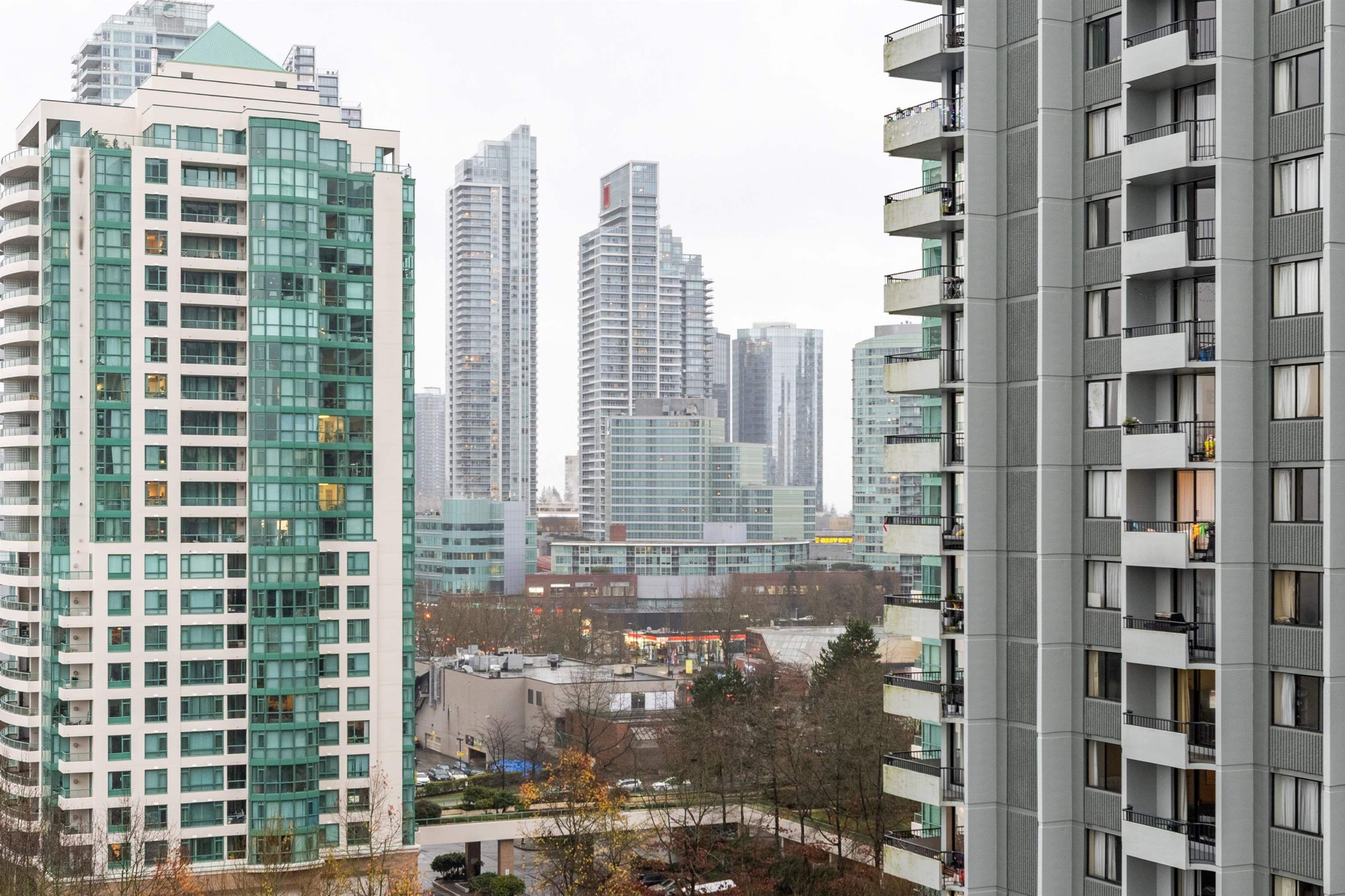 5685 HALLEY AVENUE, Burnaby BC V5H 0L9