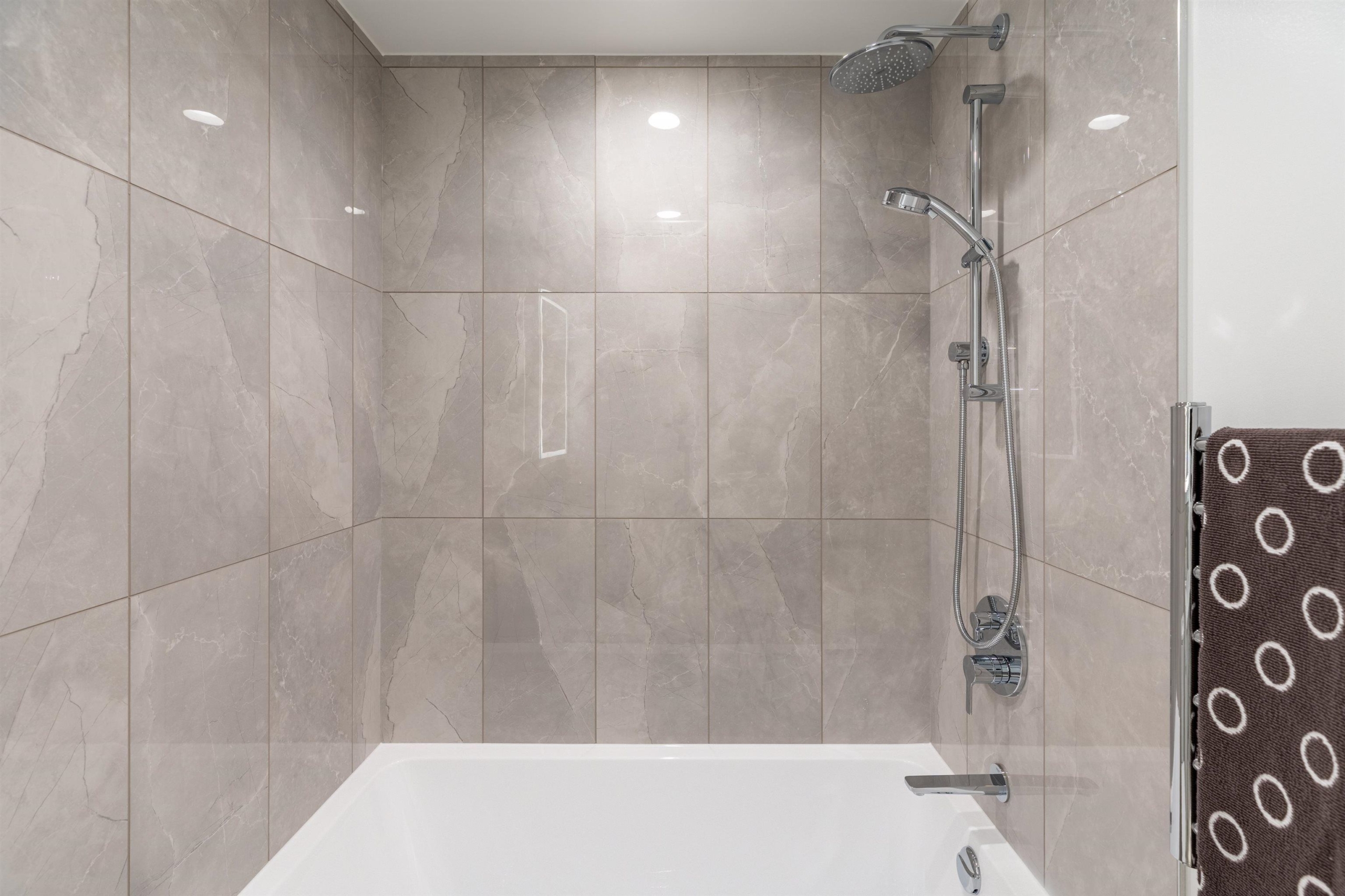 5685 HALLEY AVENUE, Burnaby BC V5H 0L9