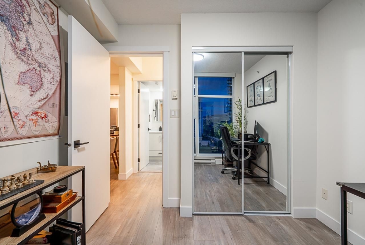 2289 YUKON CRESCENT, Burnaby BC V5C 0B2